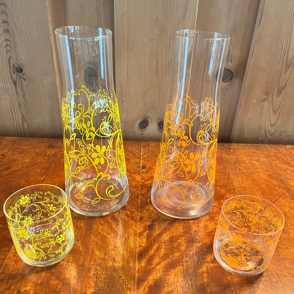 Bedside water carafes with matching glasses (set of 2) - Picture 3 of 3
